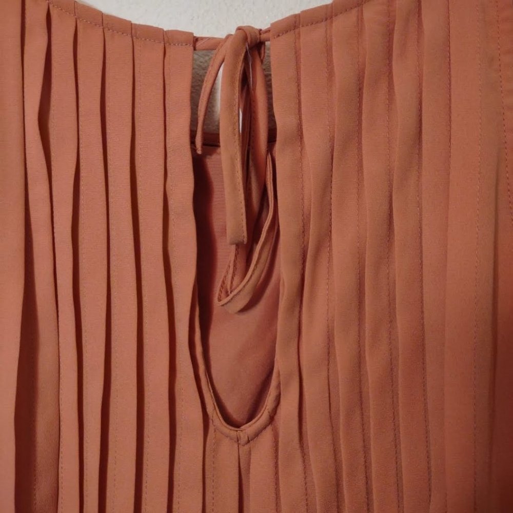 Nanette Lepore Coral Pleated Shift Dress 4 - Picture 7 of 7